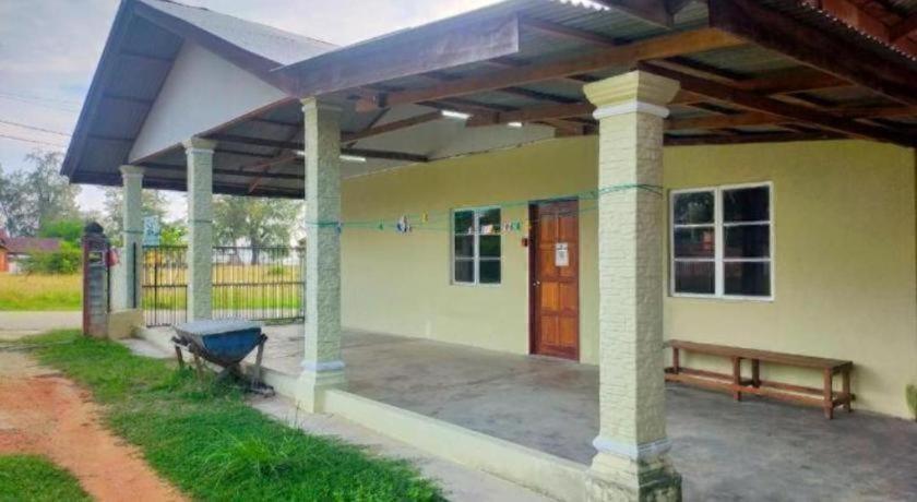 Oyo 90577 Safi Homestay Kuala Terengganu Kültér fotó